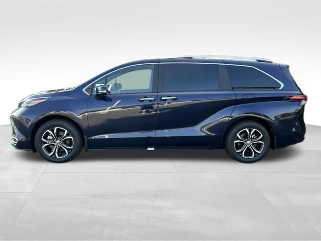 Used 2025 Toyota Sienna Platinum AWD/4WD video 2