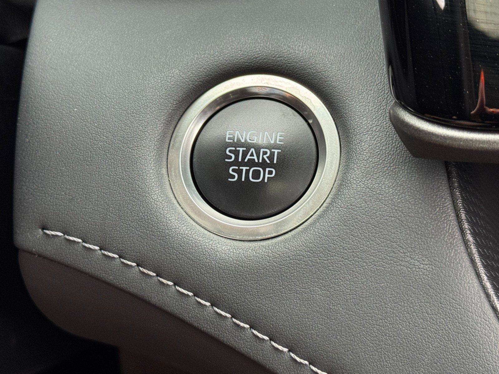 Used 2024 Toyota Highlander XLE image 21