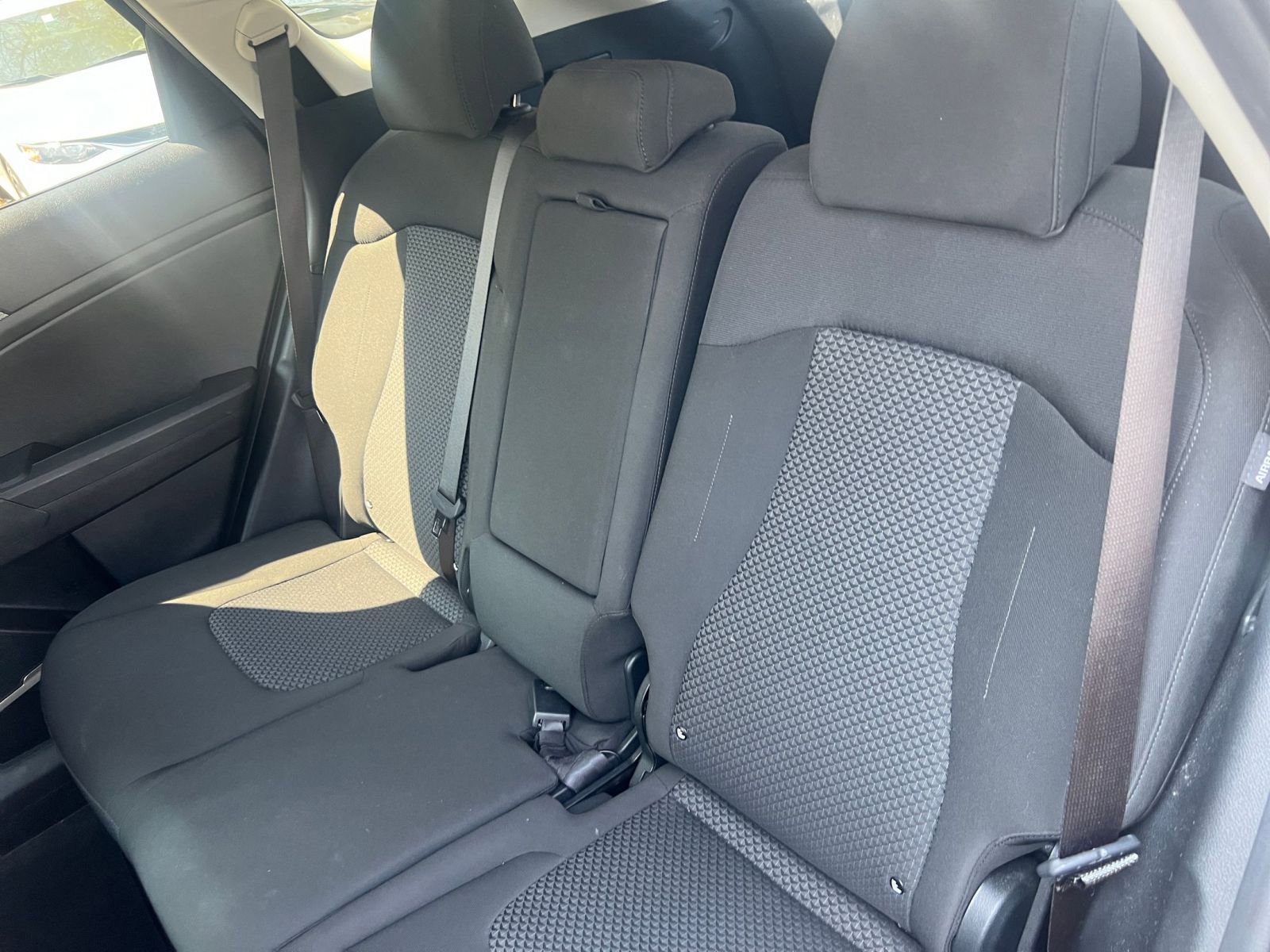 Used 2025 Kia Sportage LX image 33