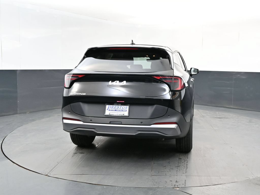 New 2026 Kia Sportage LX FWD image 4