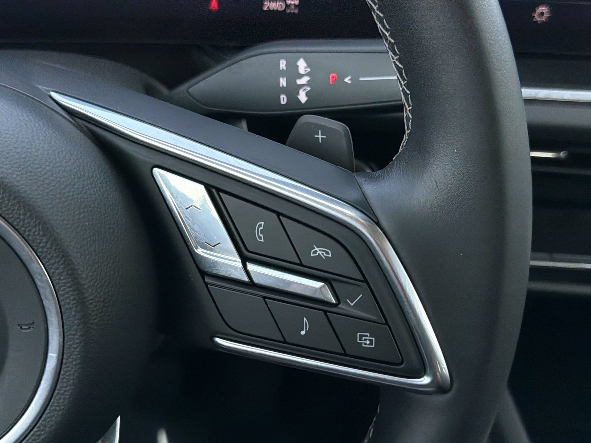 Used 2024 Buick Envision Preferred AWD/4WD image 9
