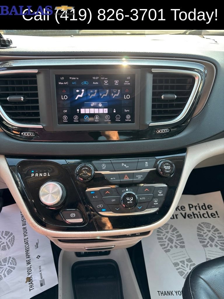 Used 2019 Chrysler Pacifica Touring-L FWD image 14