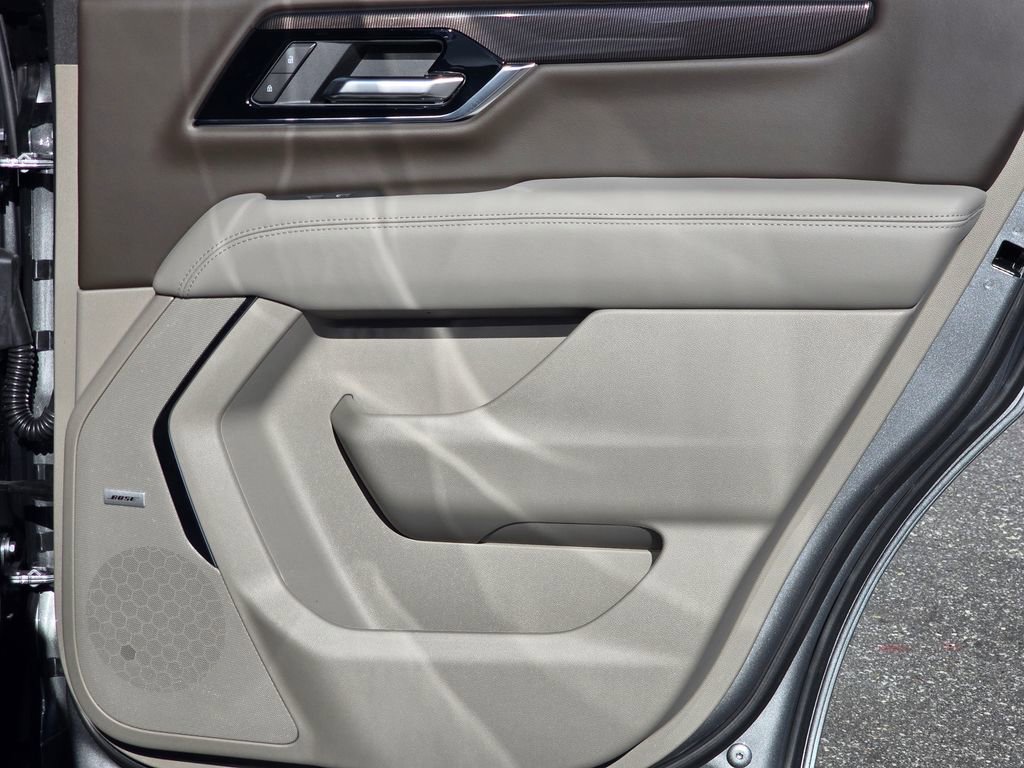 New 2026 GMC Yukon Elevation w/ Elevation Premium Package image 38