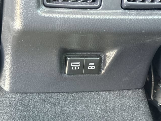 Used 2025 Toyota Camry LE FWD image 11