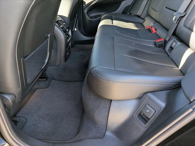 Used 2025 BMW X4 xDrive30i image 19