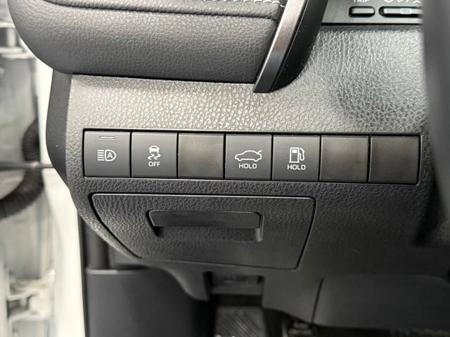 Used 2023 Toyota Camry SE FWD image 15