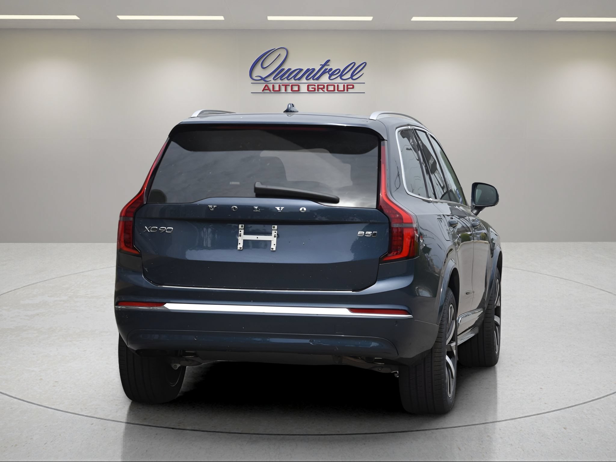Used 2026 Volvo XC90 B5 Core w/ Protection Package Premier AWD/4WD image 5