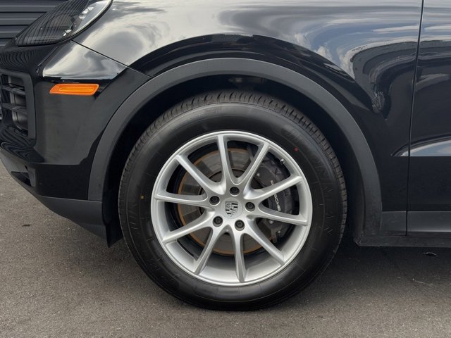 Used 2024 Porsche Cayenne image 11