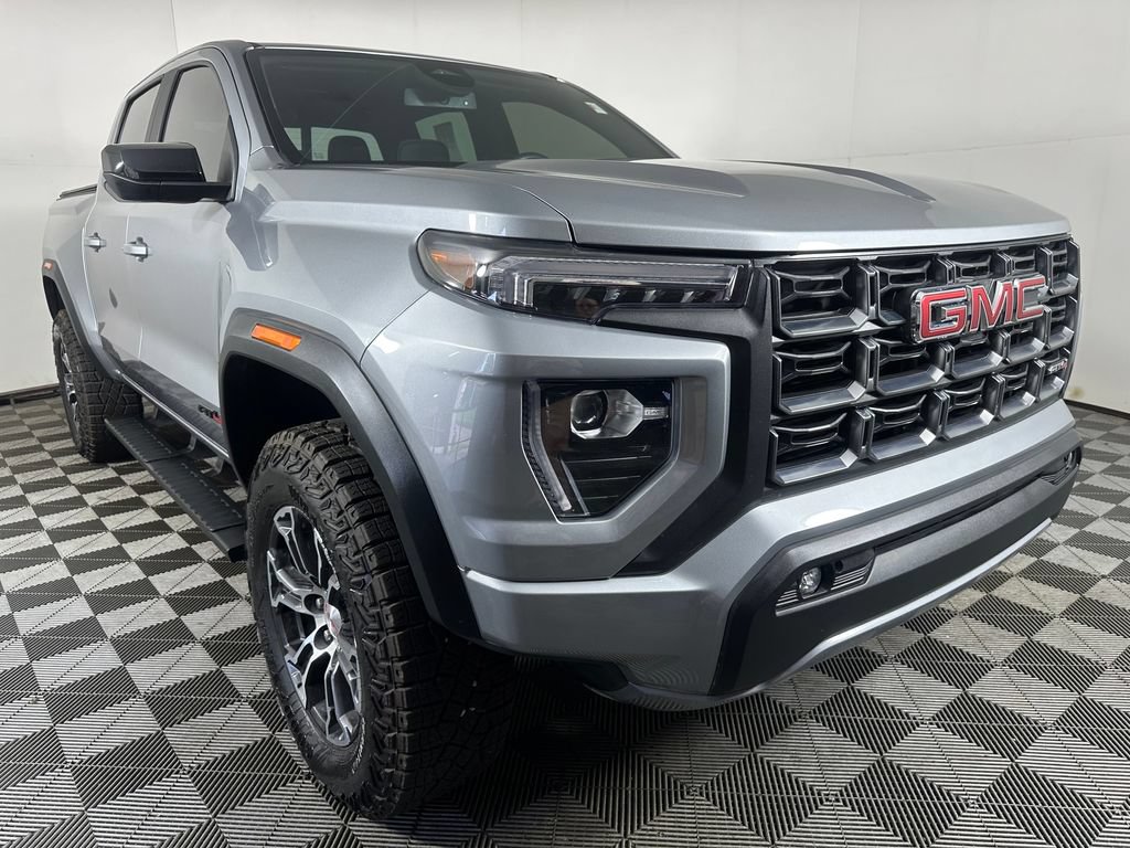 Used 2024 GMC Canyon AT4 AWD/4WD image 7