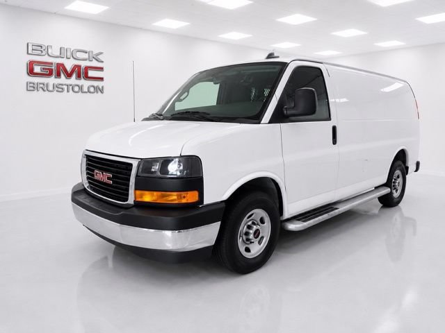 Used 2025 GMC Savana 2500 w/ Driver Convenience Package RWD image 7