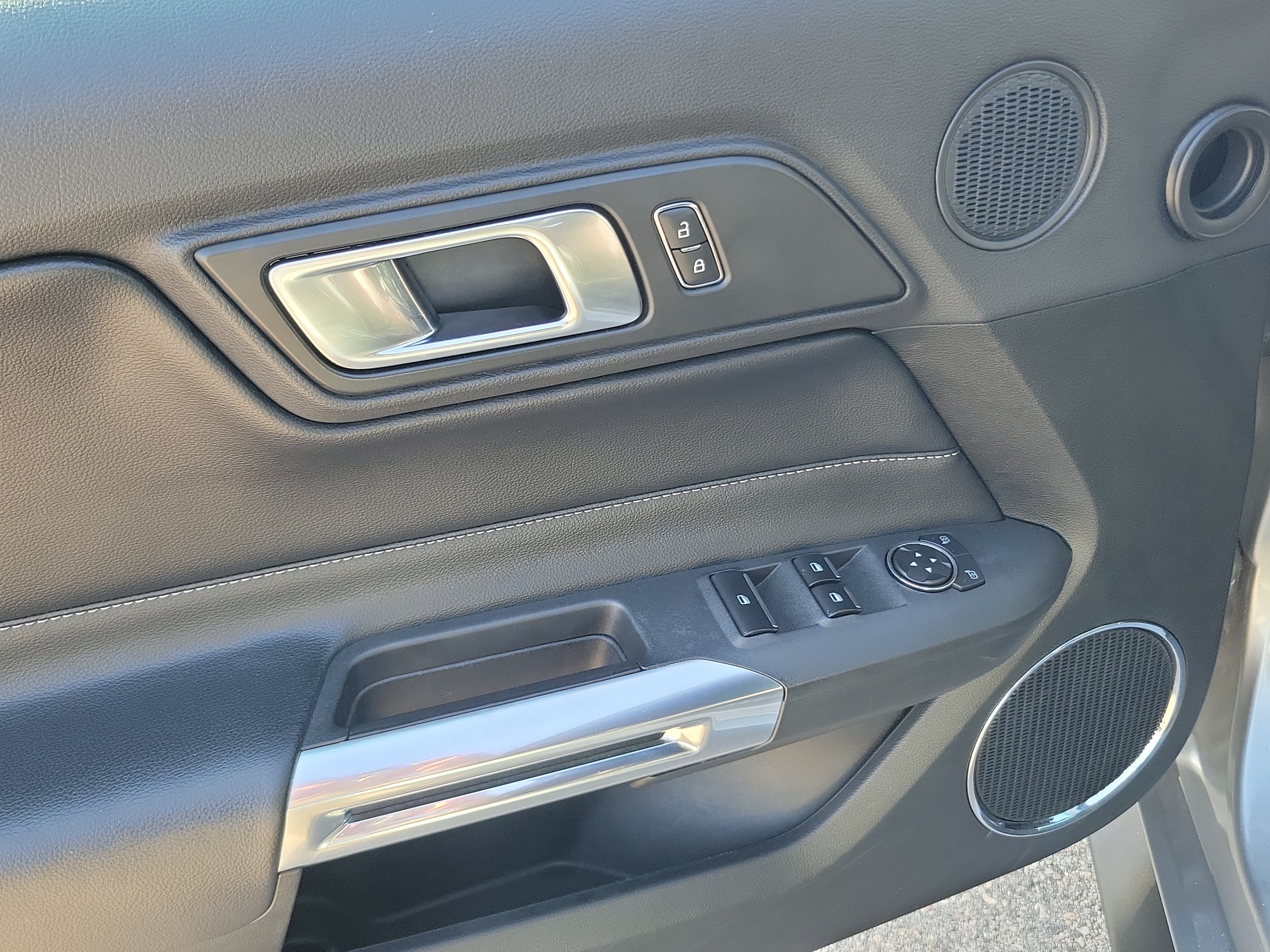 Used 2023 Ford Mustang Premium RWD image 24