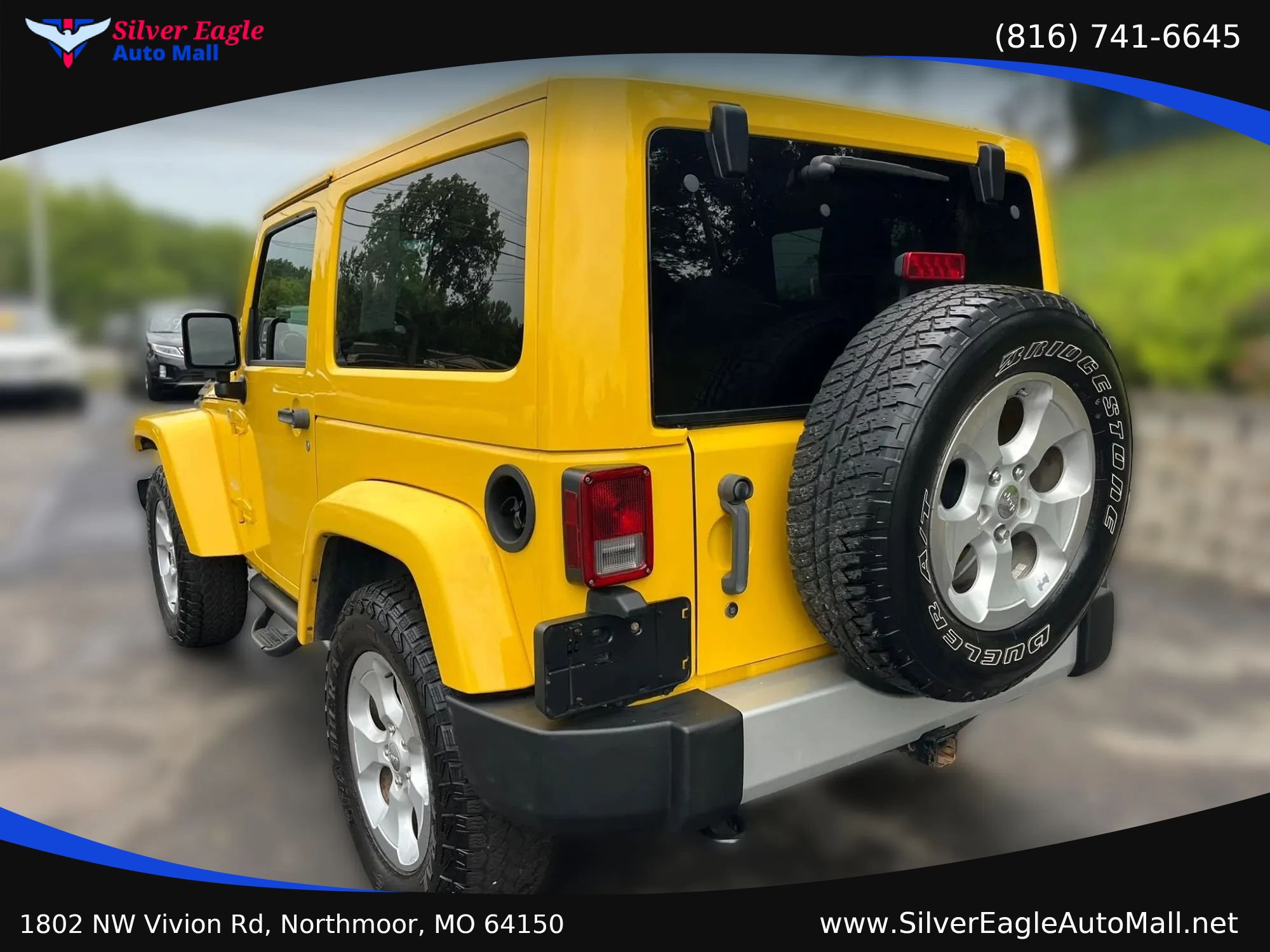 Used 2011 Jeep Wrangler Sahara AWD/4WD image 5