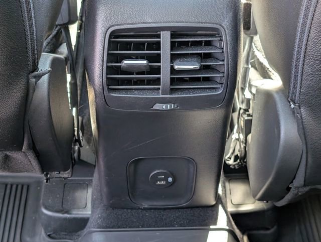 Used 2022 Ford Escape SEL image 12