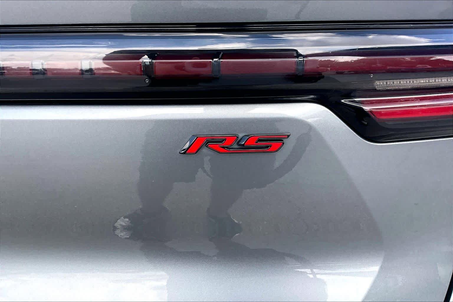 Used 2024 Chevrolet Equinox EV RS FWD image 9