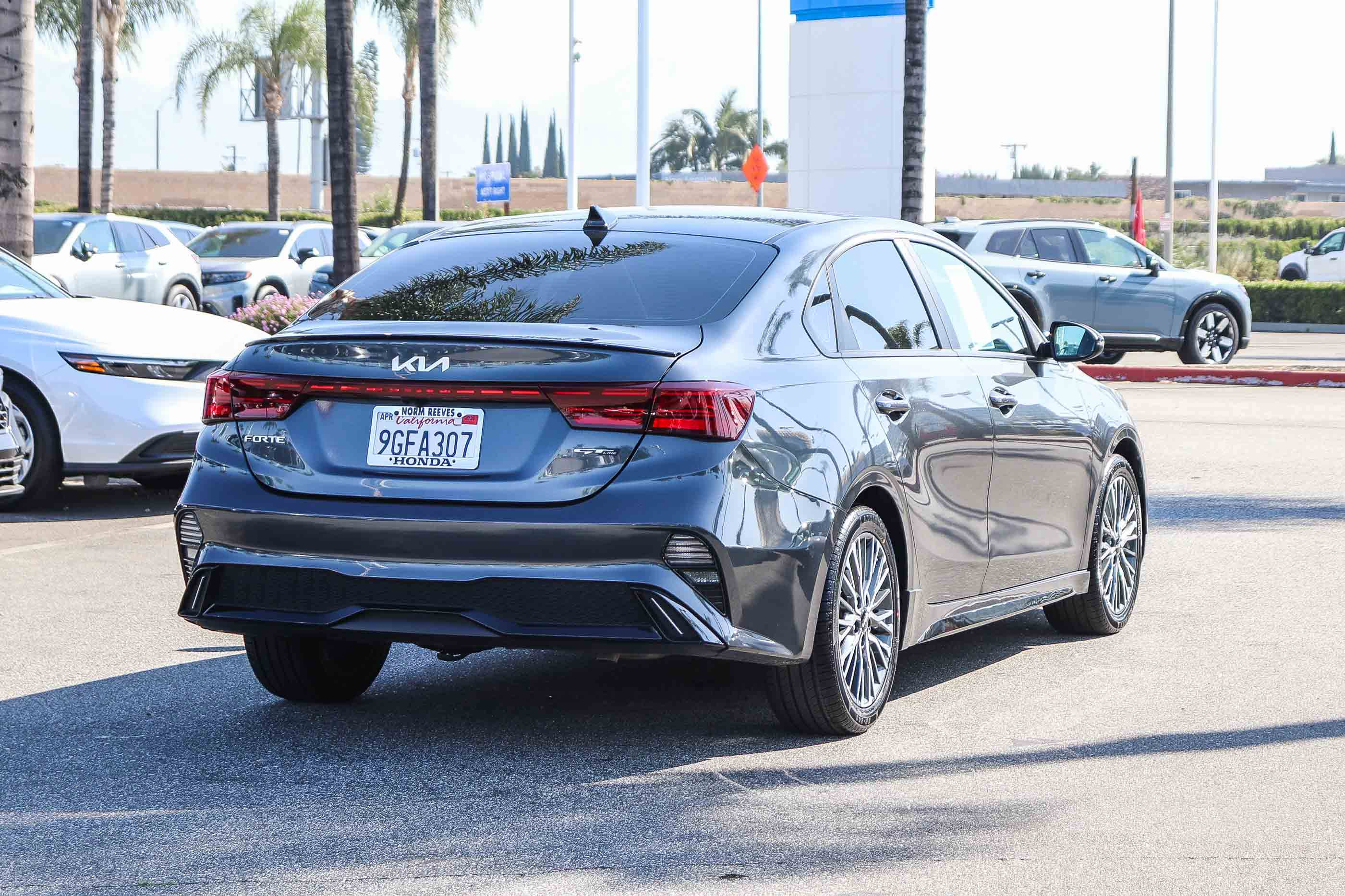 Used 2023 Kia Forte GT-Line w/ GT-Line Premium Package FWD image 11