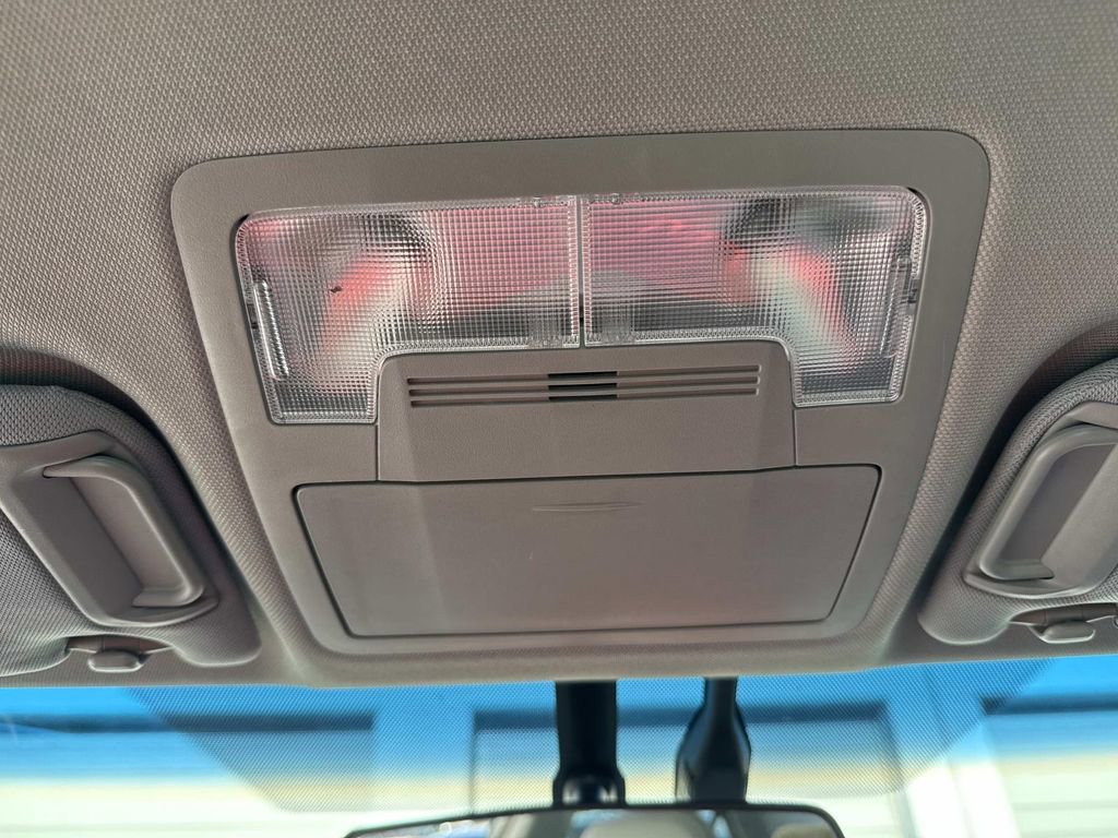 Used 2016 Toyota Camry LE FWD image 46