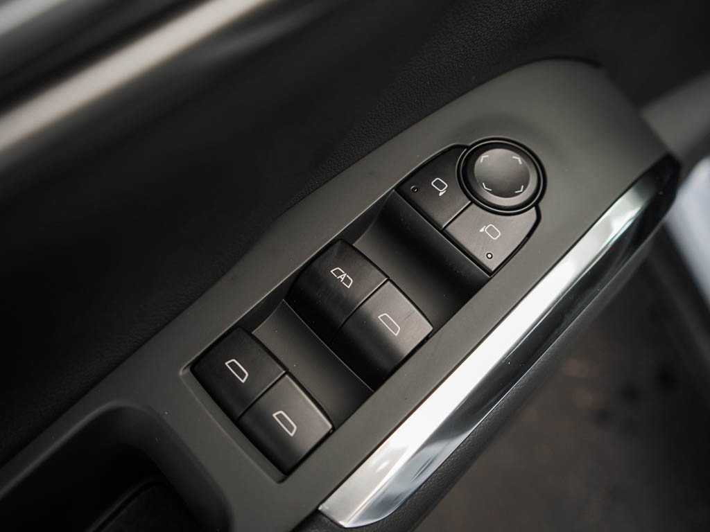 New 2026 Chevrolet Traverse LT w/ Midnight/Sport Edition image 18