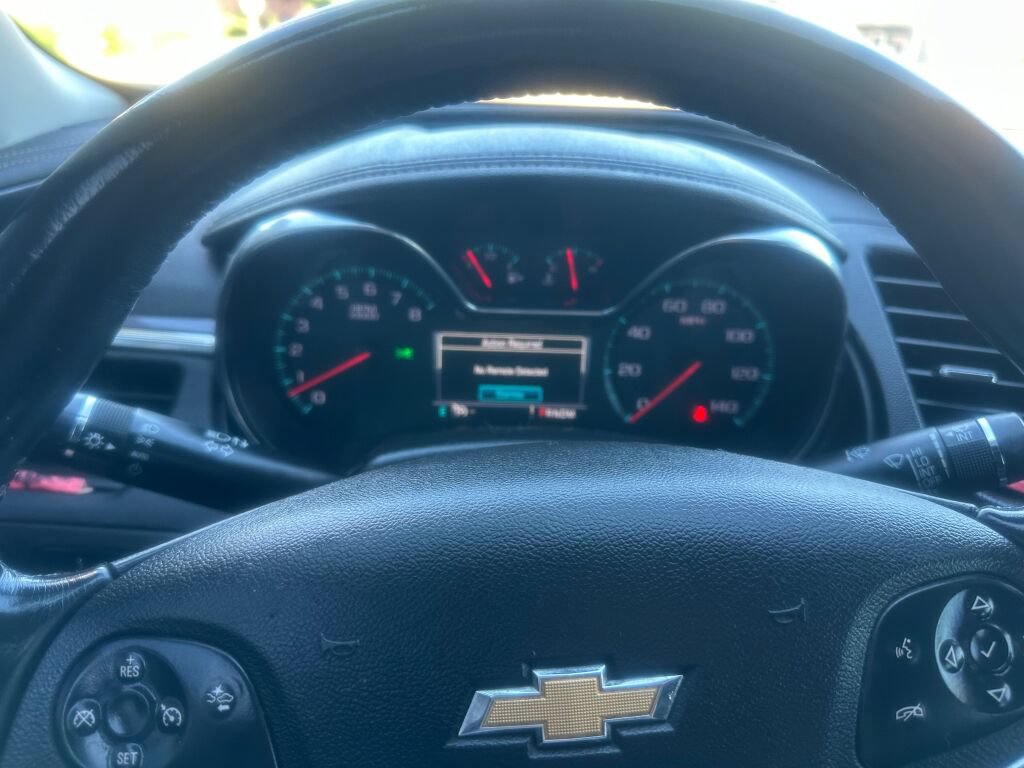 Used 2016 Chevrolet Impala LTZ FWD image 18