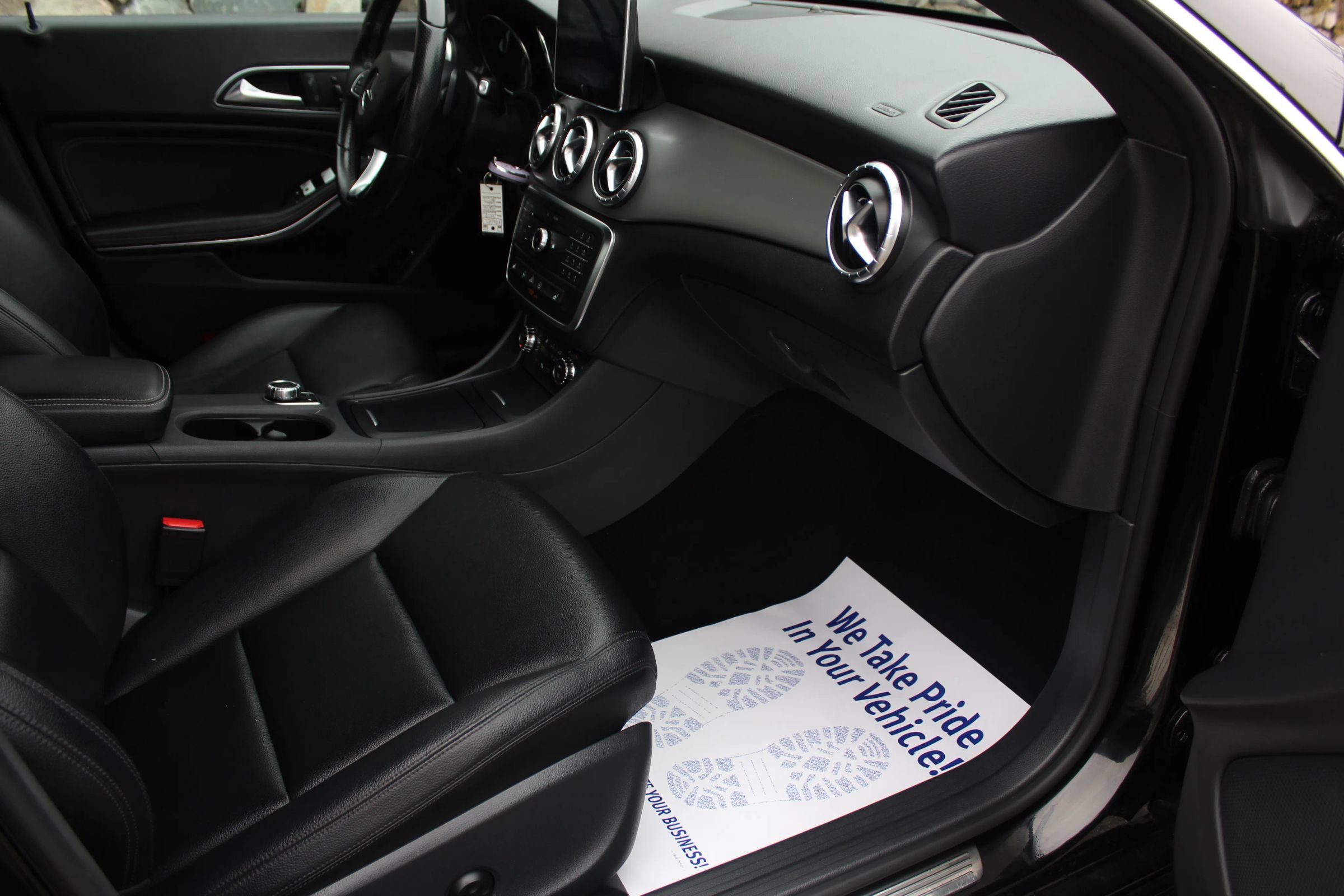 Used 2015 Mercedes-Benz CLA 250 4MATIC image 17