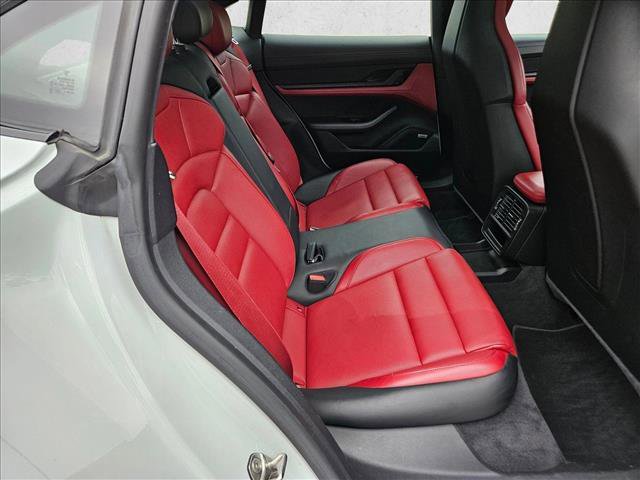 Used 2020 Porsche Taycan 4S image 21