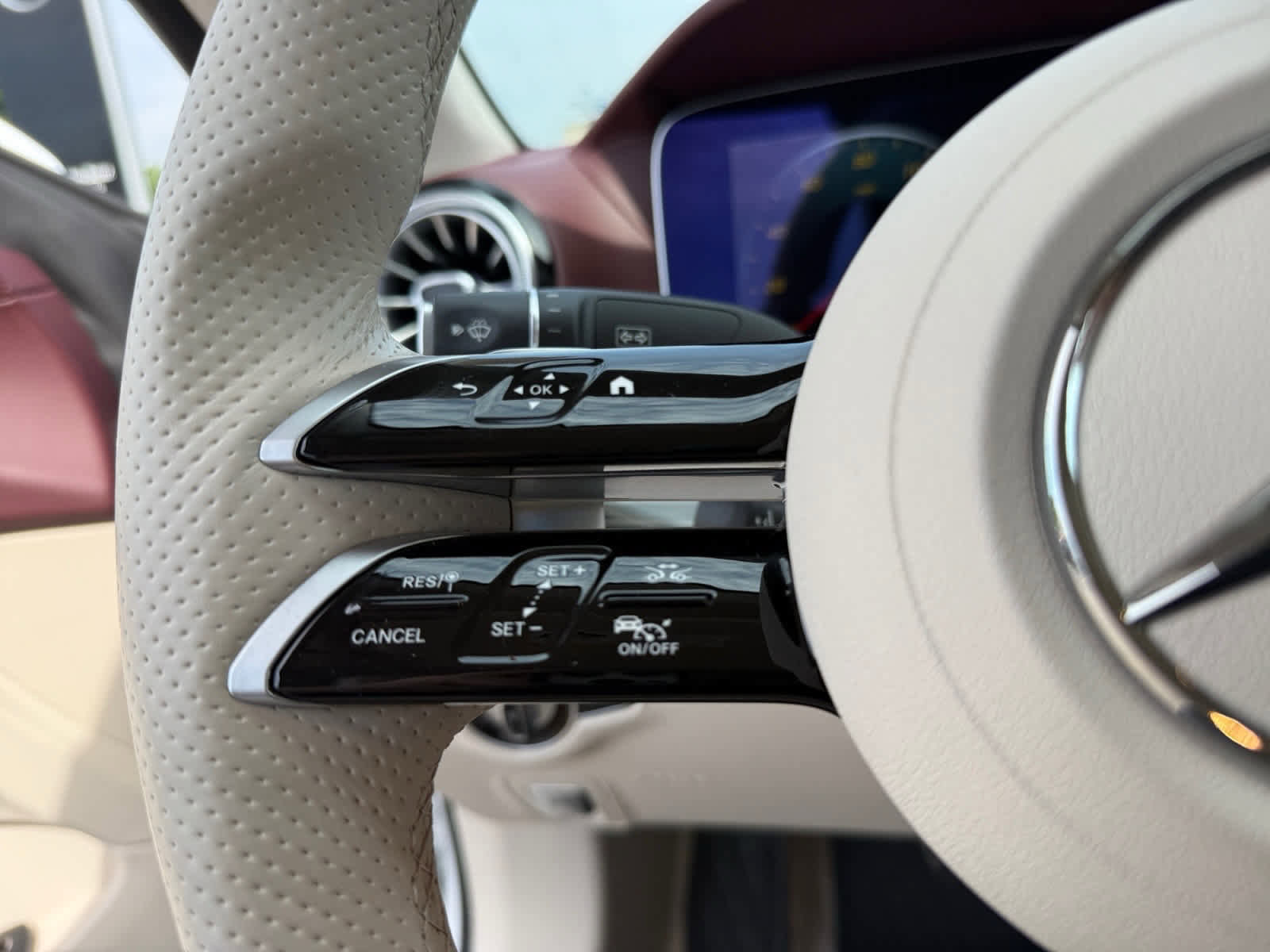 Certified 2022 Mercedes-Benz E 450 Cabriolet image 20