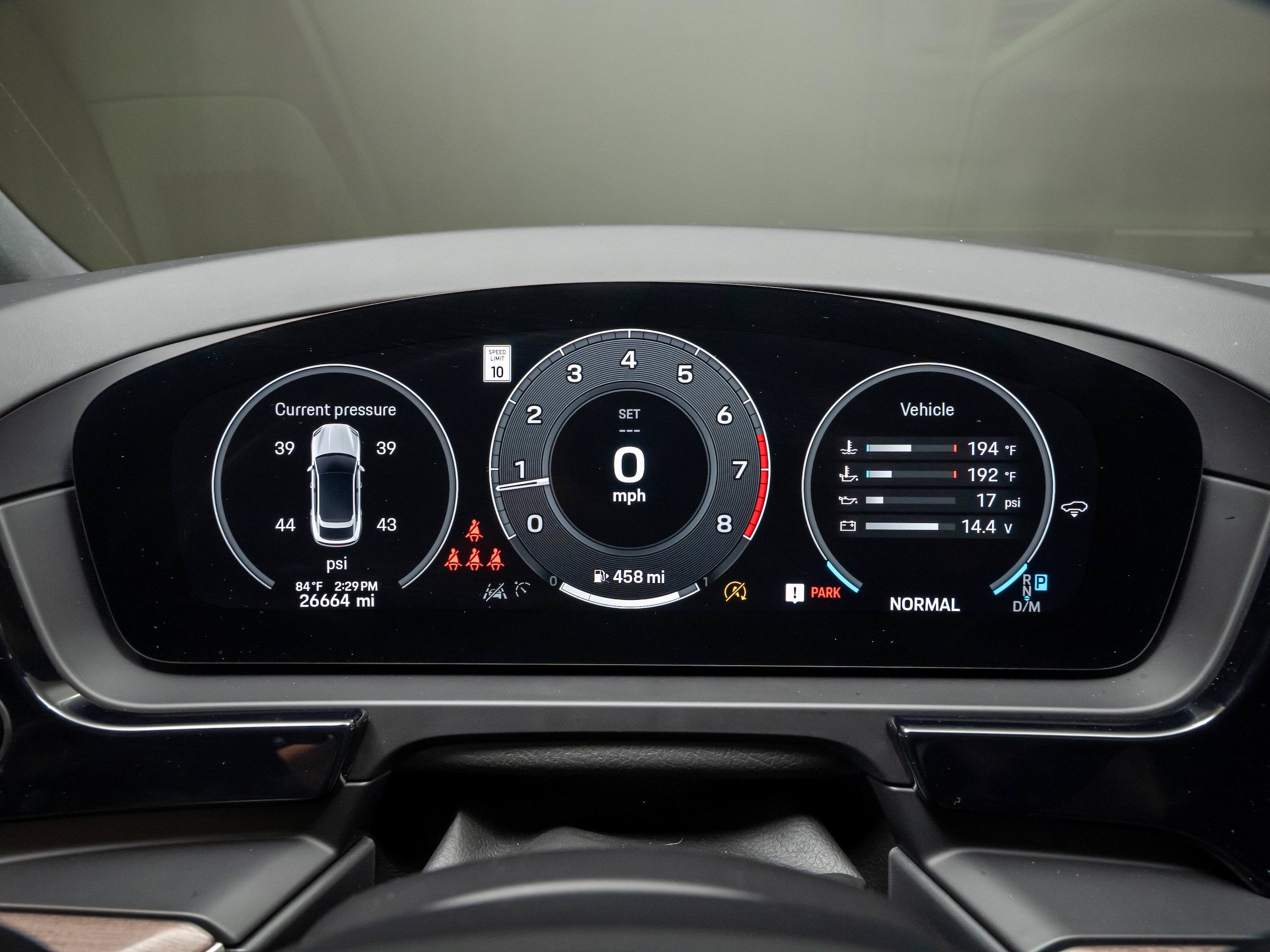 Certified 2024 Porsche Cayenne Coupe AWD/4WD image 17