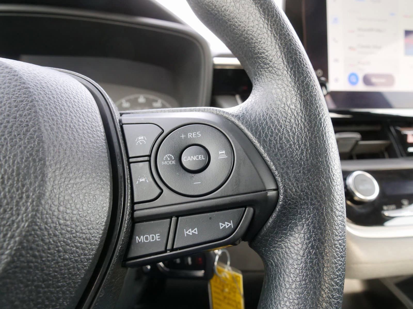 Used 2023 Toyota Corolla LE image 22