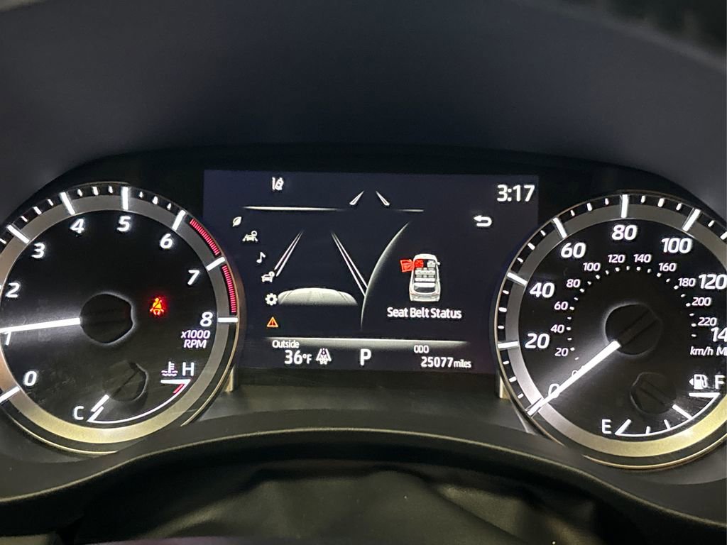 Used 2023 Toyota Highlander XLE image 23