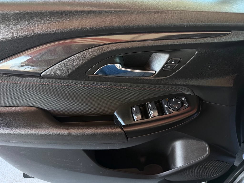 Used 2023 Chevrolet TrailBlazer RS FWD image 18