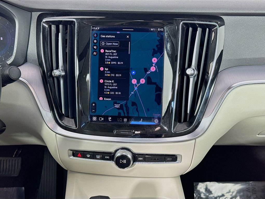 Used 2024 Volvo S60 B5 Core image 34