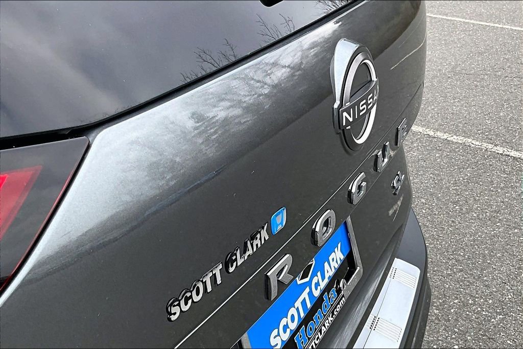 Used 2023 Nissan Rogue SL w/ SL Premium Package image 26