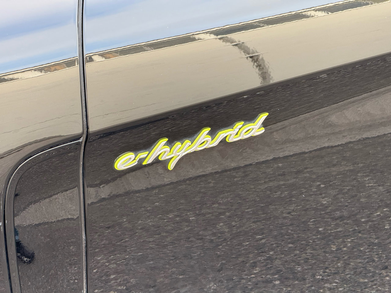 Used 2019 Porsche Panamera 4 image 22