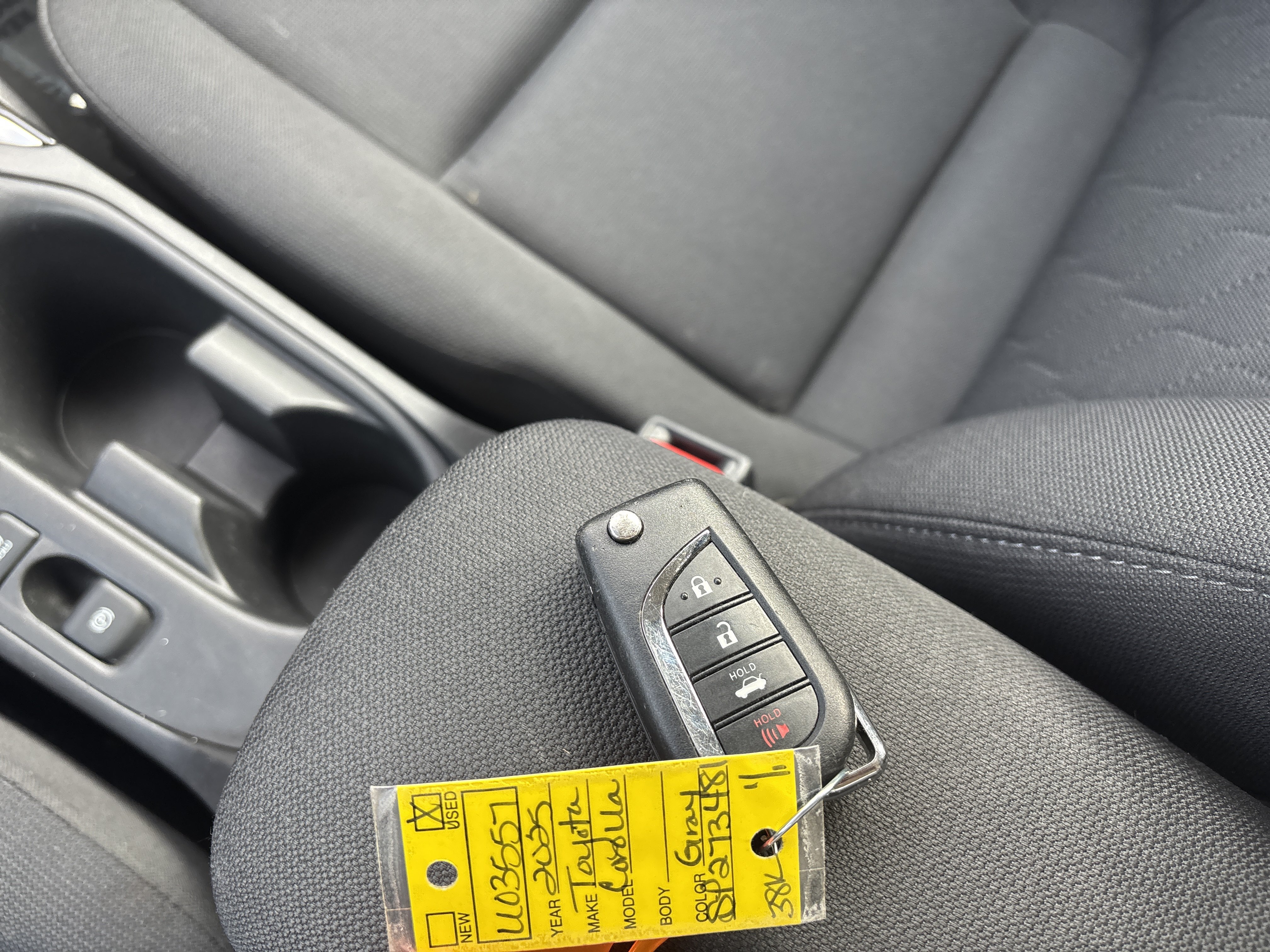 Used 2025 Toyota Corolla LE FWD image 23