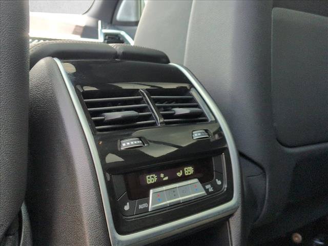 Used 2025 BMW X5 M60i AWD/4WD image 18