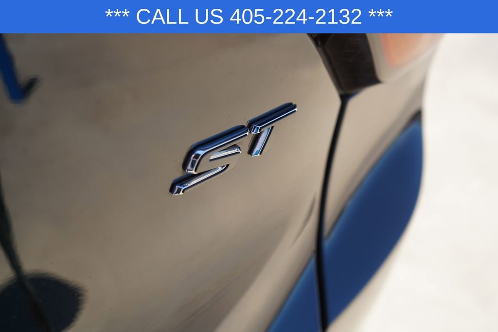 Used 2023 Buick Encore GX Select w/ Sport Touring Package FWD image 8