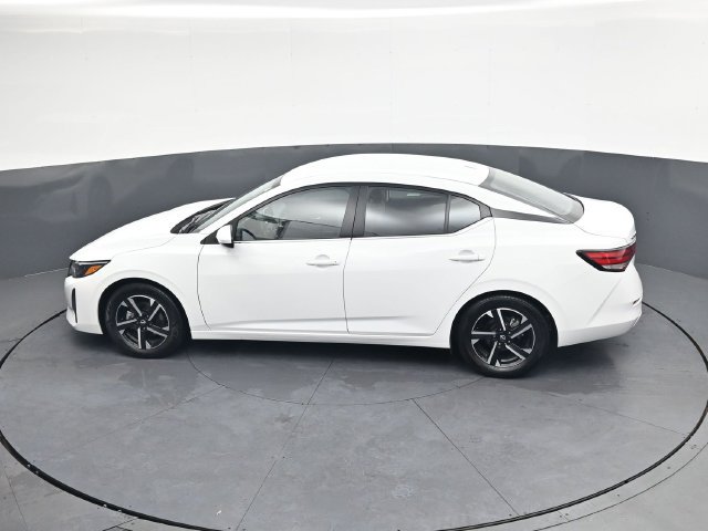 Used 2025 Nissan Sentra SV FWD image 28