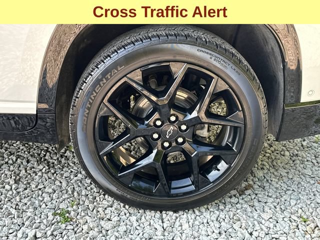 Used 2024 Chevrolet Traverse RS AWD/4WD image 9
