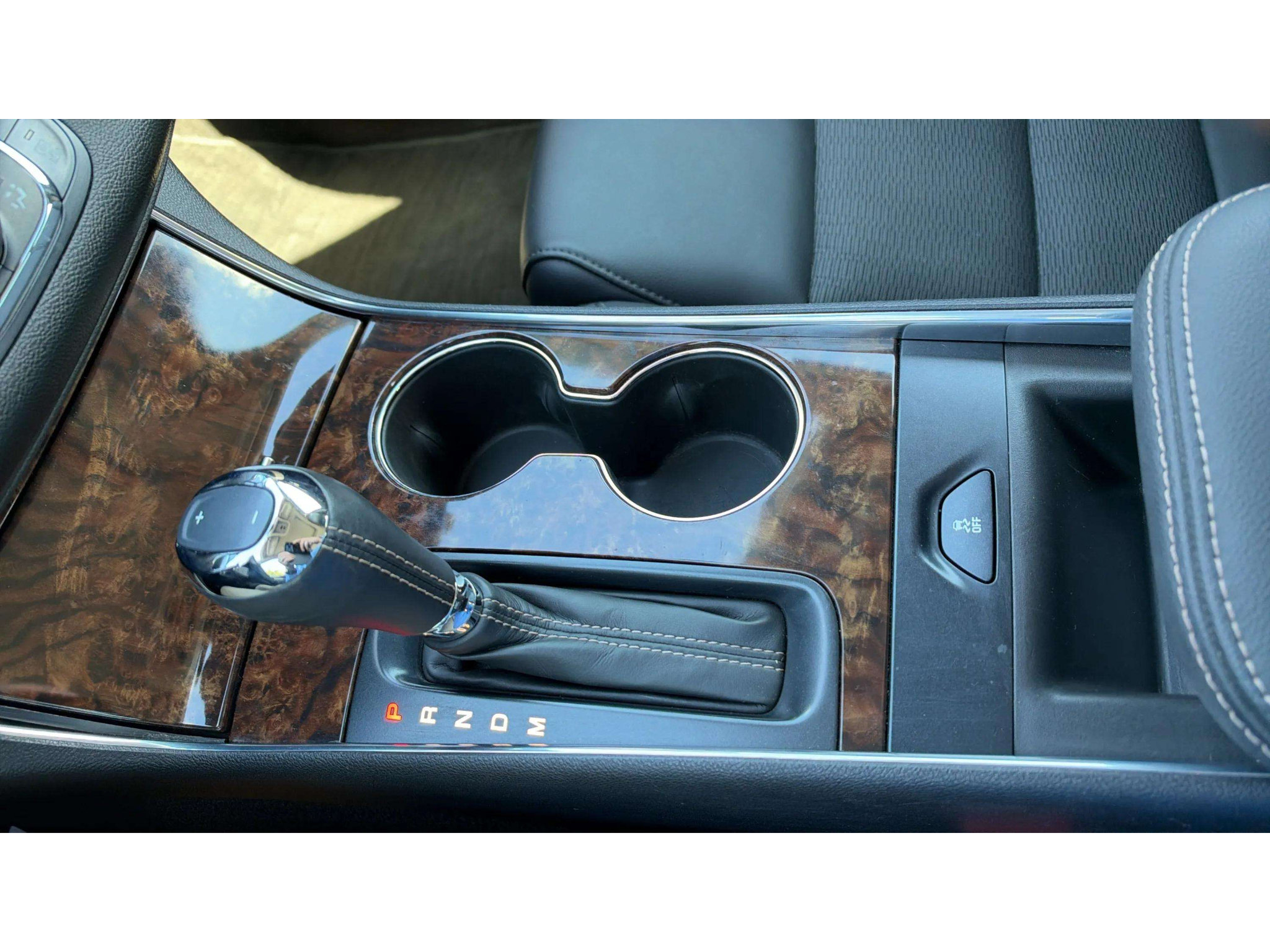 Used 2014 Chevrolet Impala LT w/ Convenience Package FWD image 21