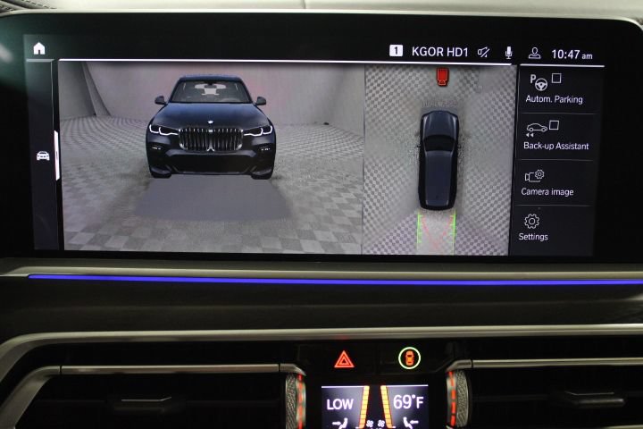 Used 2021 BMW X7 M50i w/ Dynamic Handling Package AWD/4WD image 55
