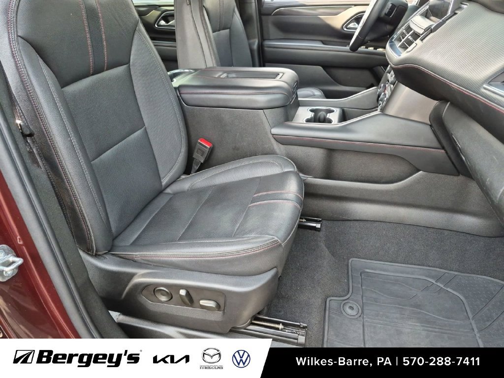 Used 2022 Chevrolet Tahoe RST w/ Luxury Package AWD/4WD image 36