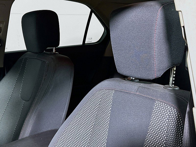 Used 2017 Chevrolet Equinox LT FWD image 18