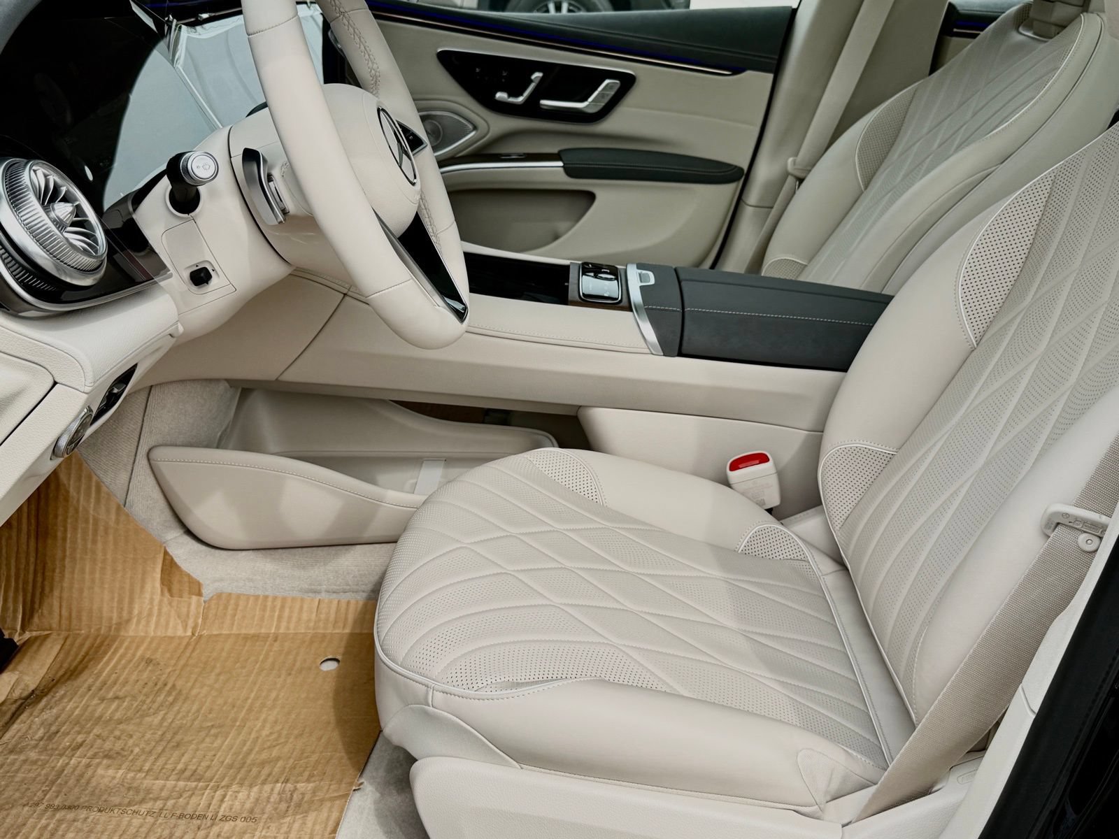 New 2026 Mercedes-Benz EQS 580 4MATIC Sedan image 21