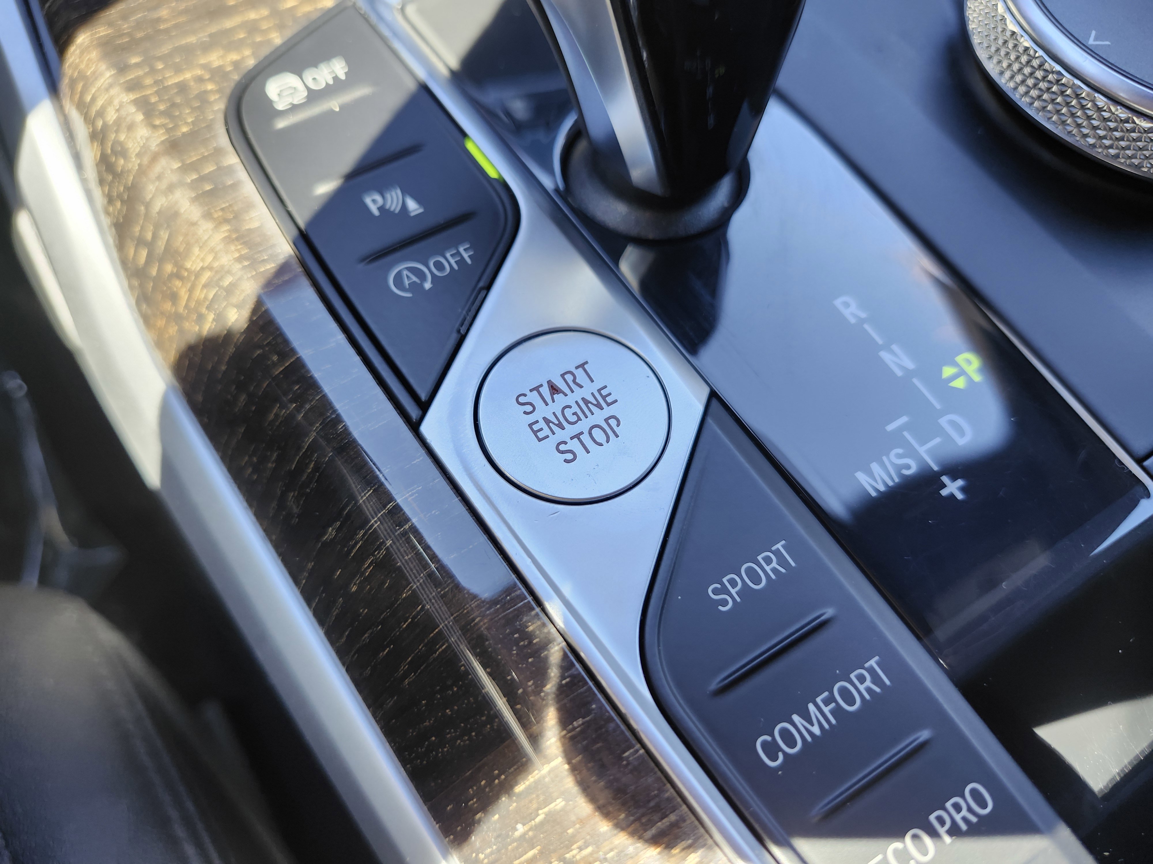 Used 2020 BMW 330i xDrive Sedan w/ Convenience Package image 9