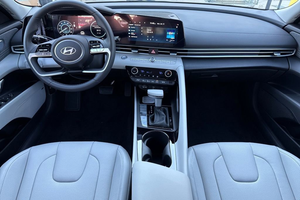 New 2026 Hyundai Elantra Limited FWD image 10