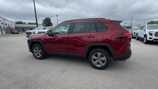 Used 2025 Toyota RAV4 XLE AWD/4WD image 7