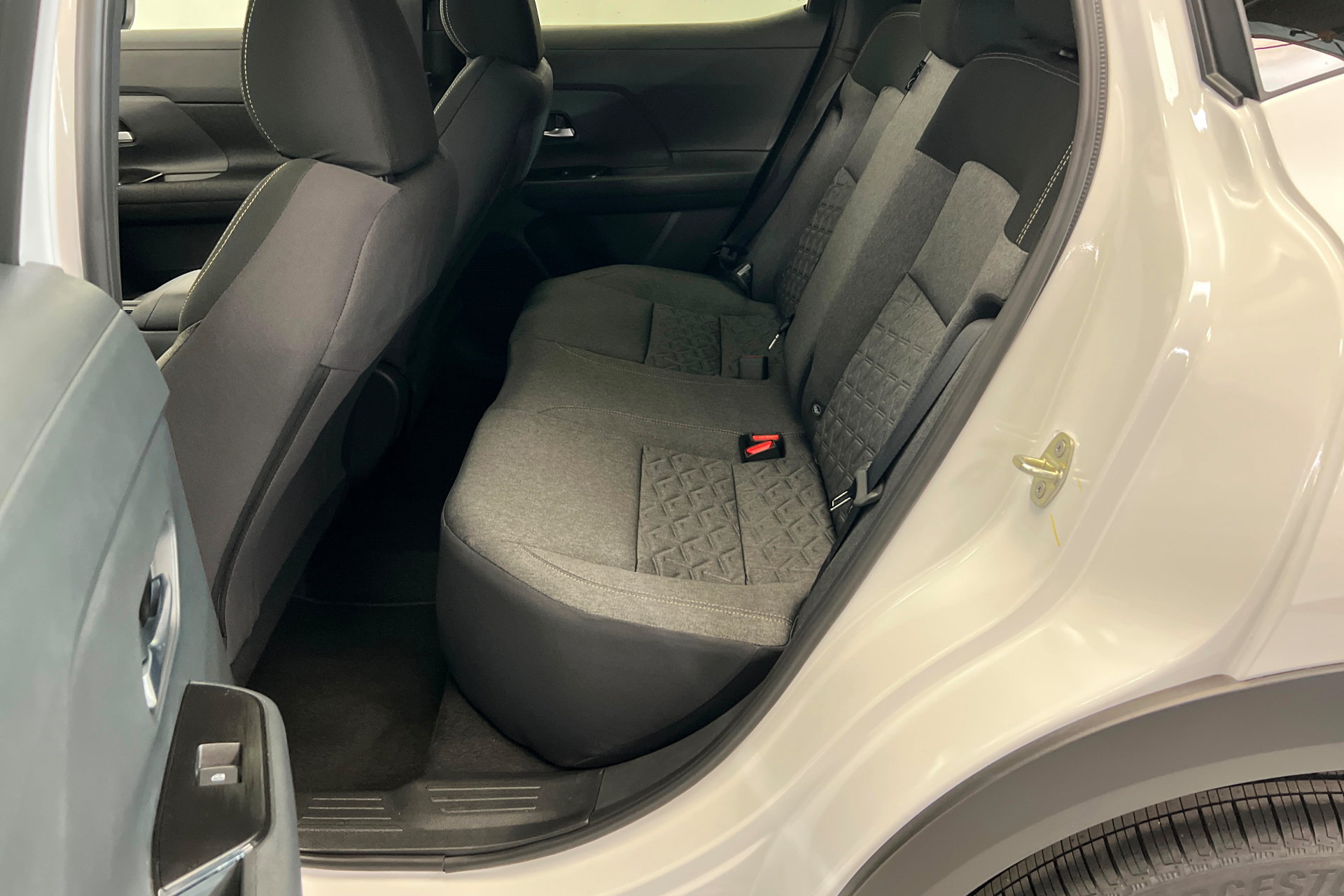 New 2026 Nissan Kicks SV w/ Cold Weather Package FWD image 21