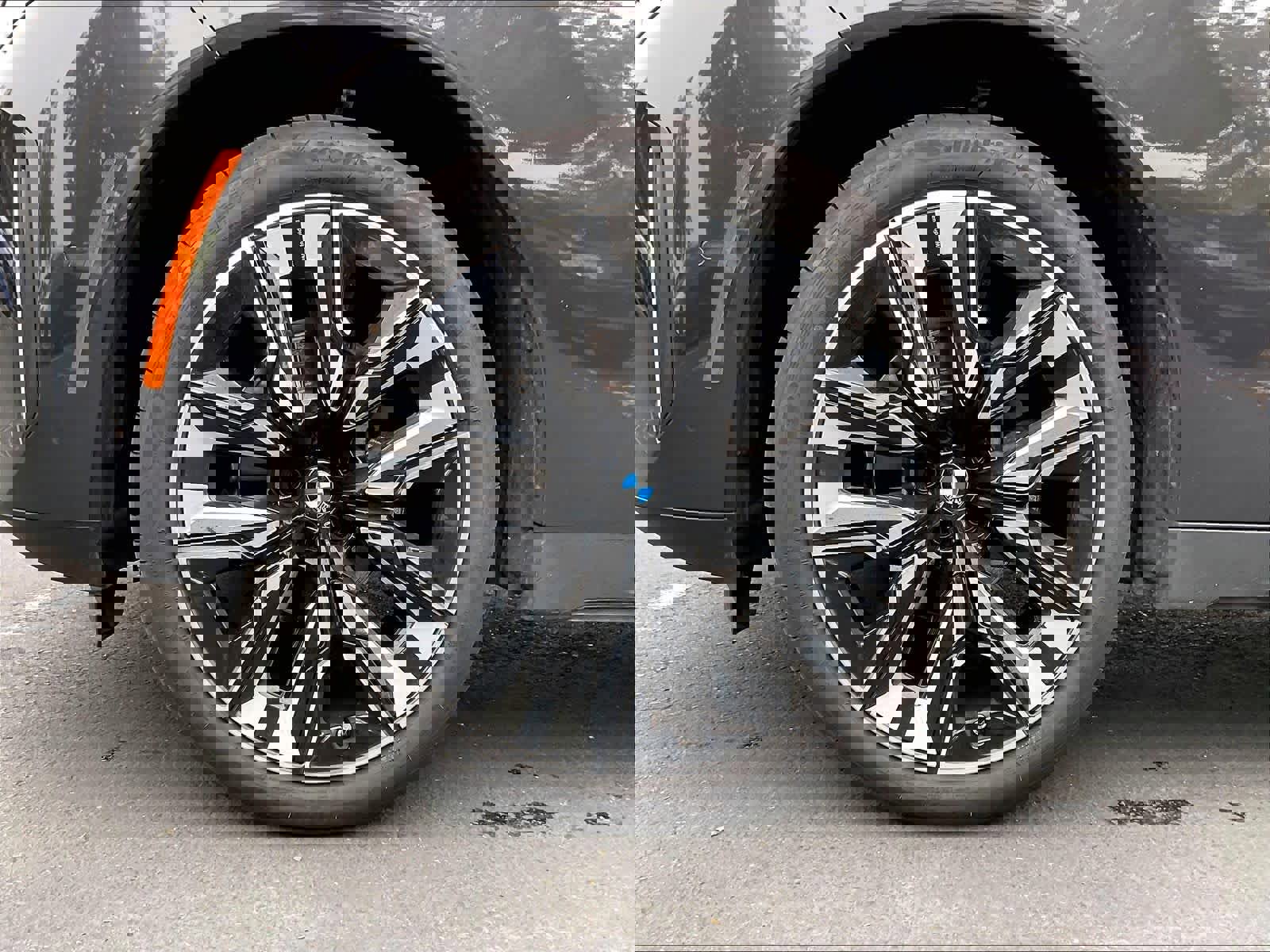 Used 2025 BMW X3 xDrive30i w/ Convenience Package image 12