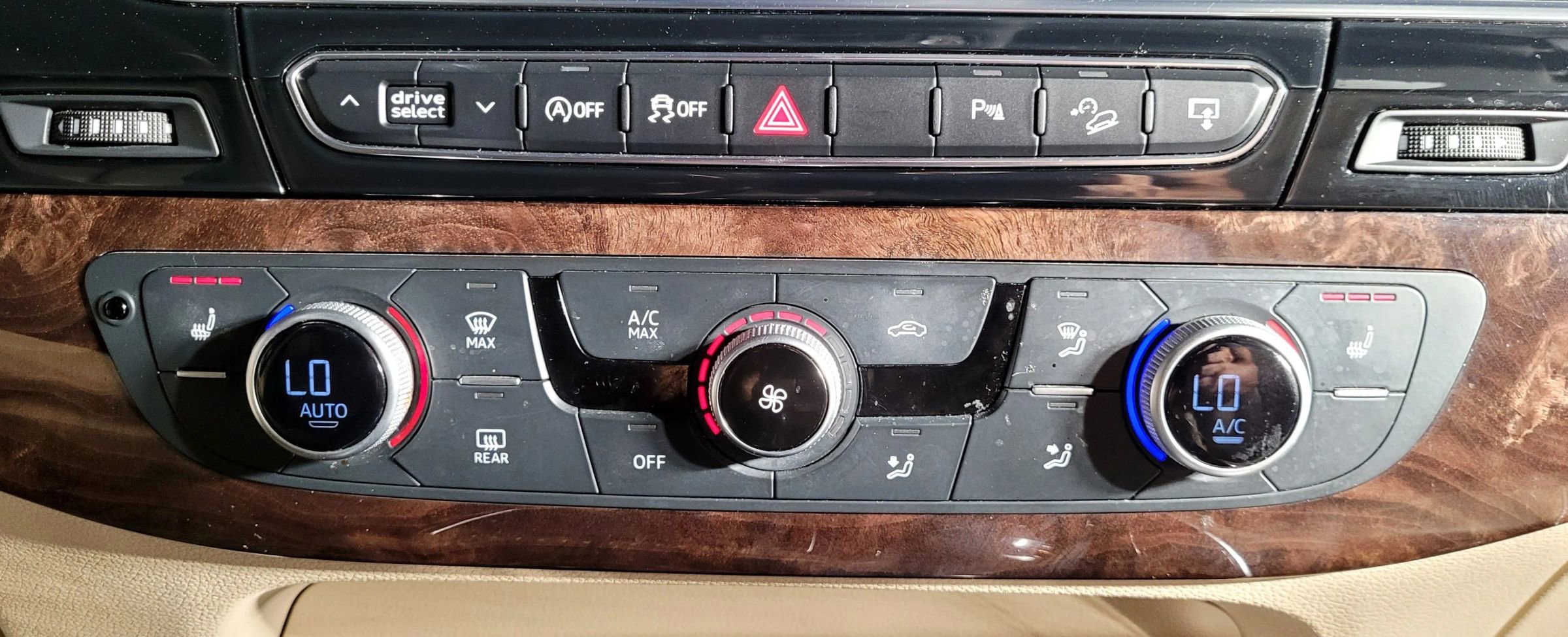 Used 2017 Audi Q7 3.0T Premium image 32