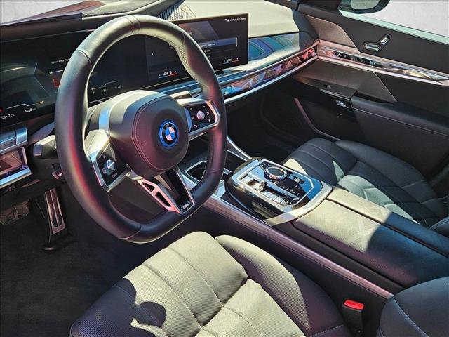 Certified 2025 BMW i7 xDrive60 image 10