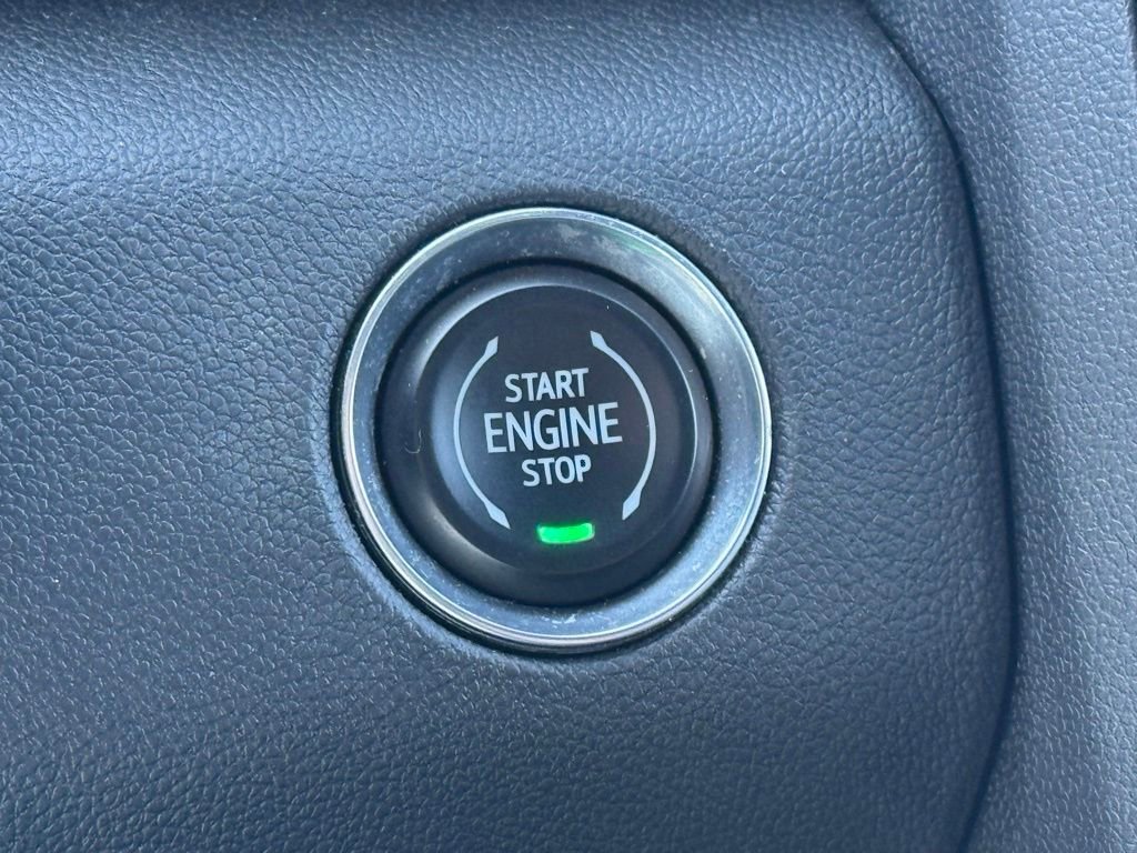 Used 2024 GMC Acadia Denali w/ Super Cruise Package FWD image 32
